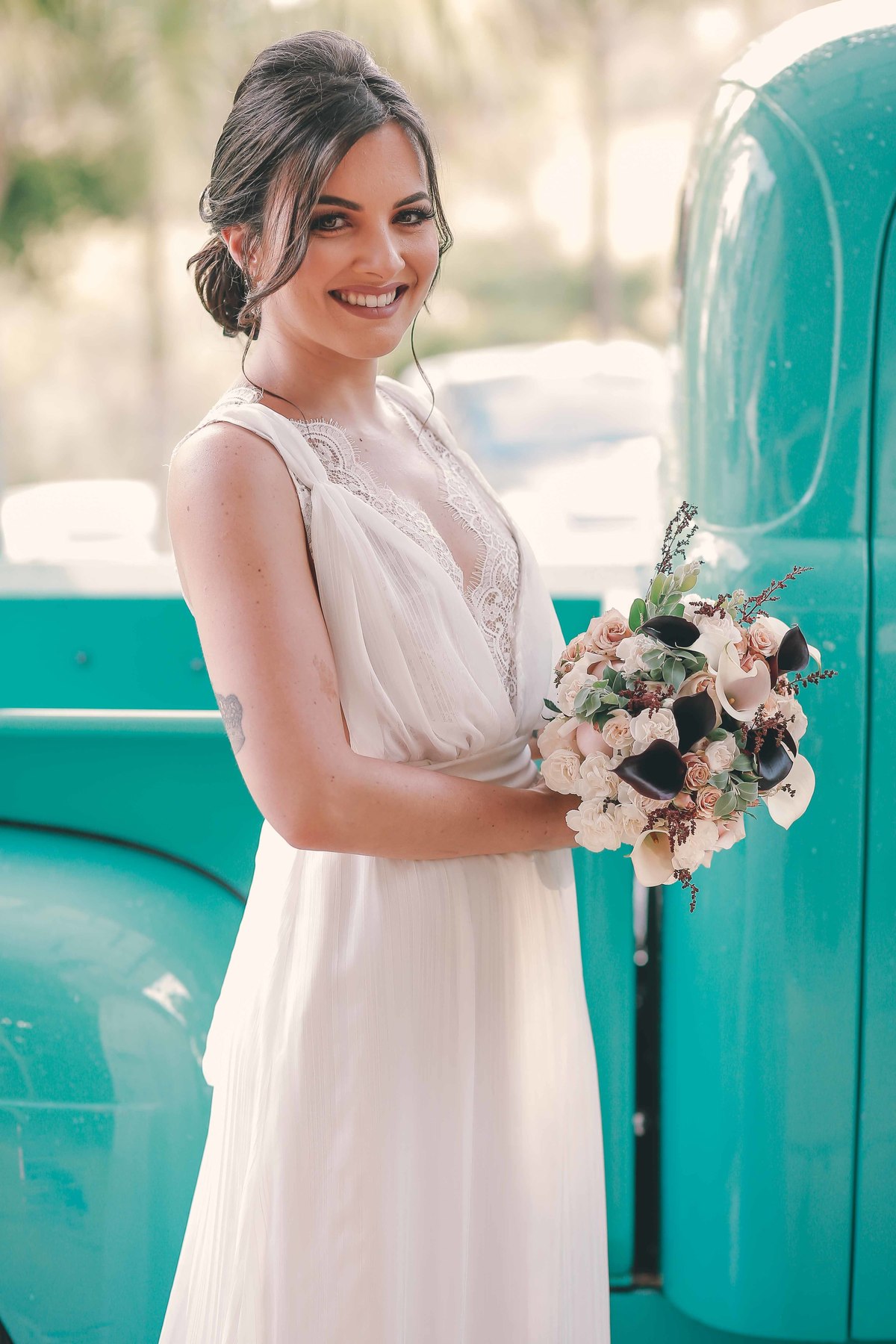 fotografia de casamento na roça em fazenda em caconde sp casal de noivos taina e carlos fotos pelo fotografo denis silveira especializado em casamentos