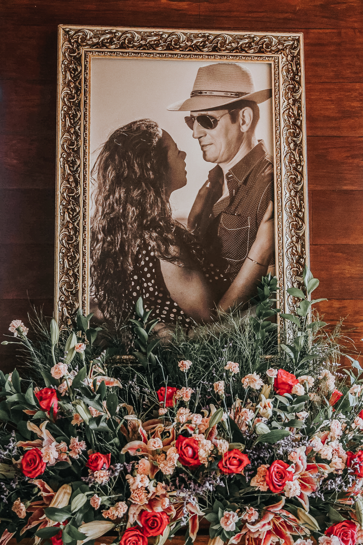 fotos de casamento na praia na ilha de Fernando de Noronha no Brasil do casal de noivos nicoly e jose pelo fotografo Denis Silveira Fotografia Casamento pé na areia equipe de cerimonial casamento noronha