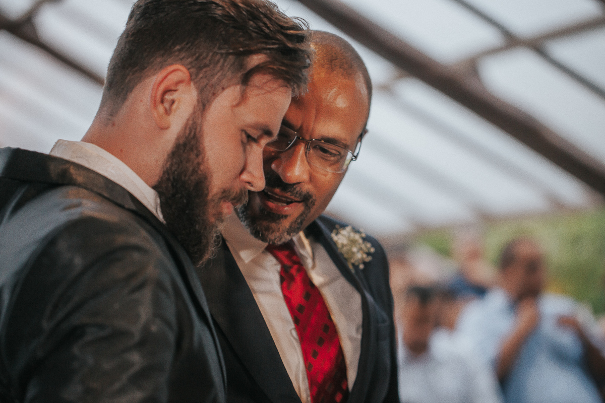 fotos casamento de dia casal de noivos bianca e leandro no espaço Kratos em vinhedo sp fotografo especializado casamentos denis silveira fotografia