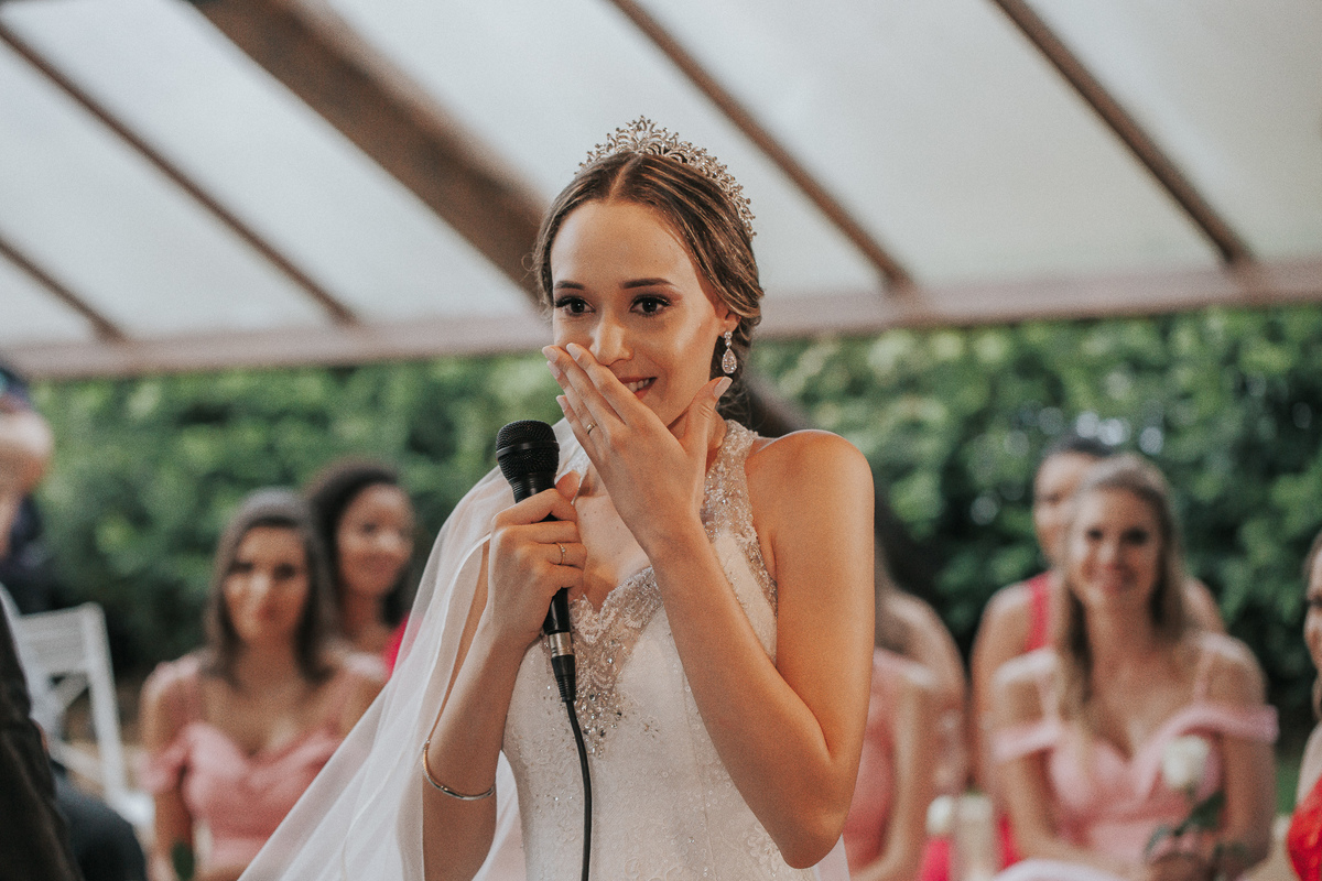 fotos casamento de dia casal de noivos bianca e leandro no espaço Kratos em vinhedo sp fotografo especializado casamentos denis silveira fotografia