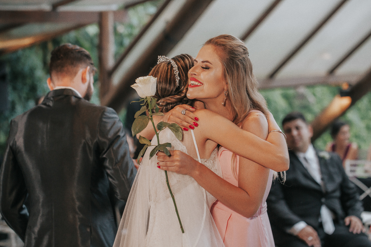 fotos casamento de dia casal de noivos bianca e leandro no espaço Kratos em vinhedo sp fotografo especializado casamentos denis silveira fotografia