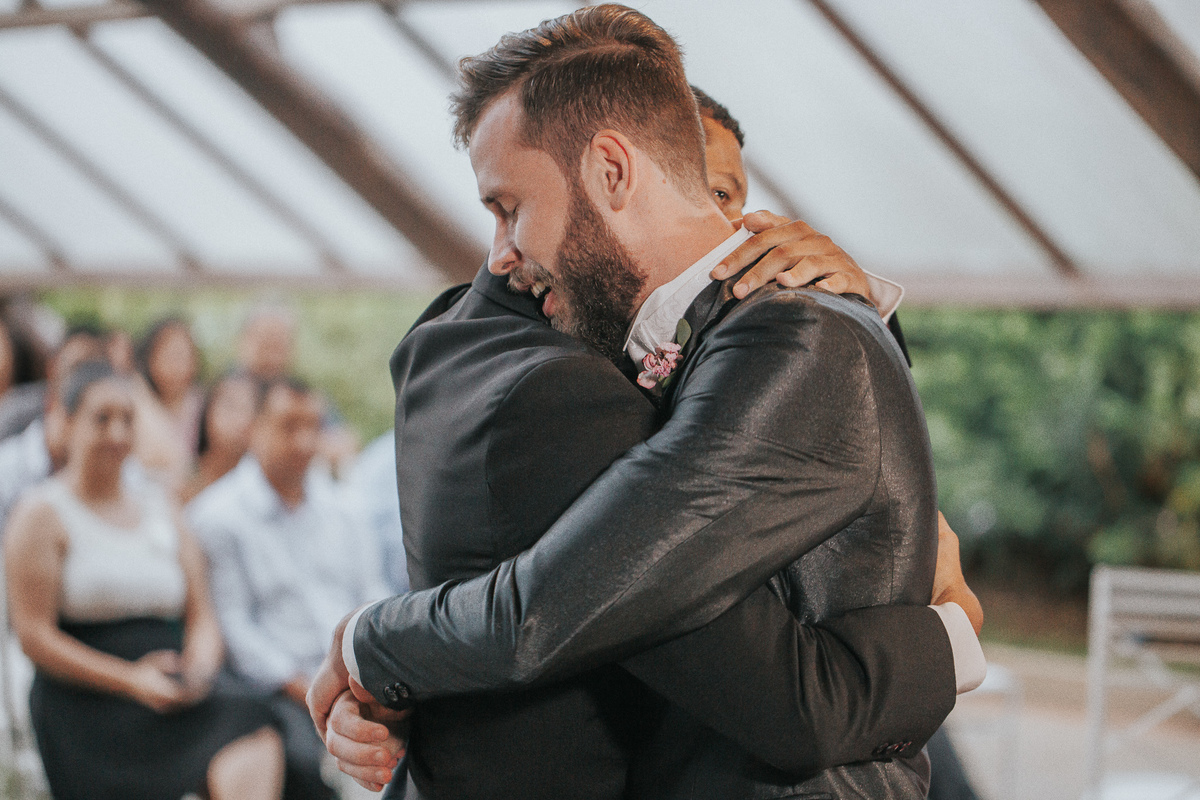 fotos casamento de dia casal de noivos bianca e leandro no espaço Kratos em vinhedo sp fotografo especializado casamentos denis silveira fotografia