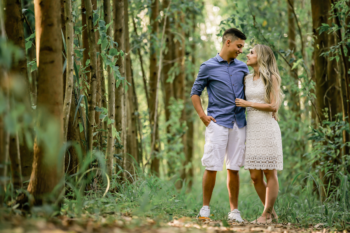 fotos ensaio pre wedding de casal em holambra sp fotografia por Denis Silveira sessao de fotos pre casamento casal de noivos yasmin e josue