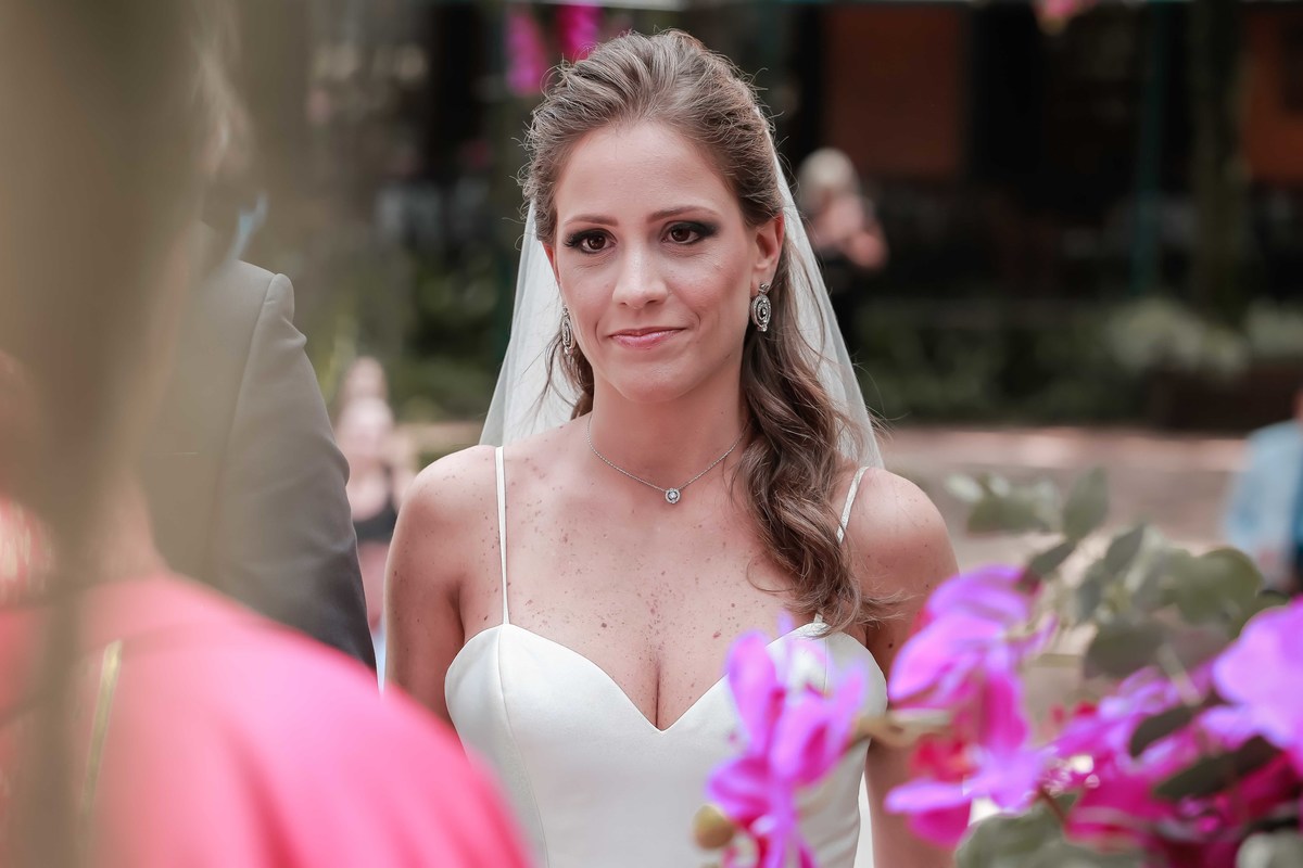 fotografia de casamento do casal de noivos Marina e Mario Eduardo na Casa da Fazenda no Morumbi em Sao Paulo SP fotos pelo fotografo Denis Silveira Fotografia