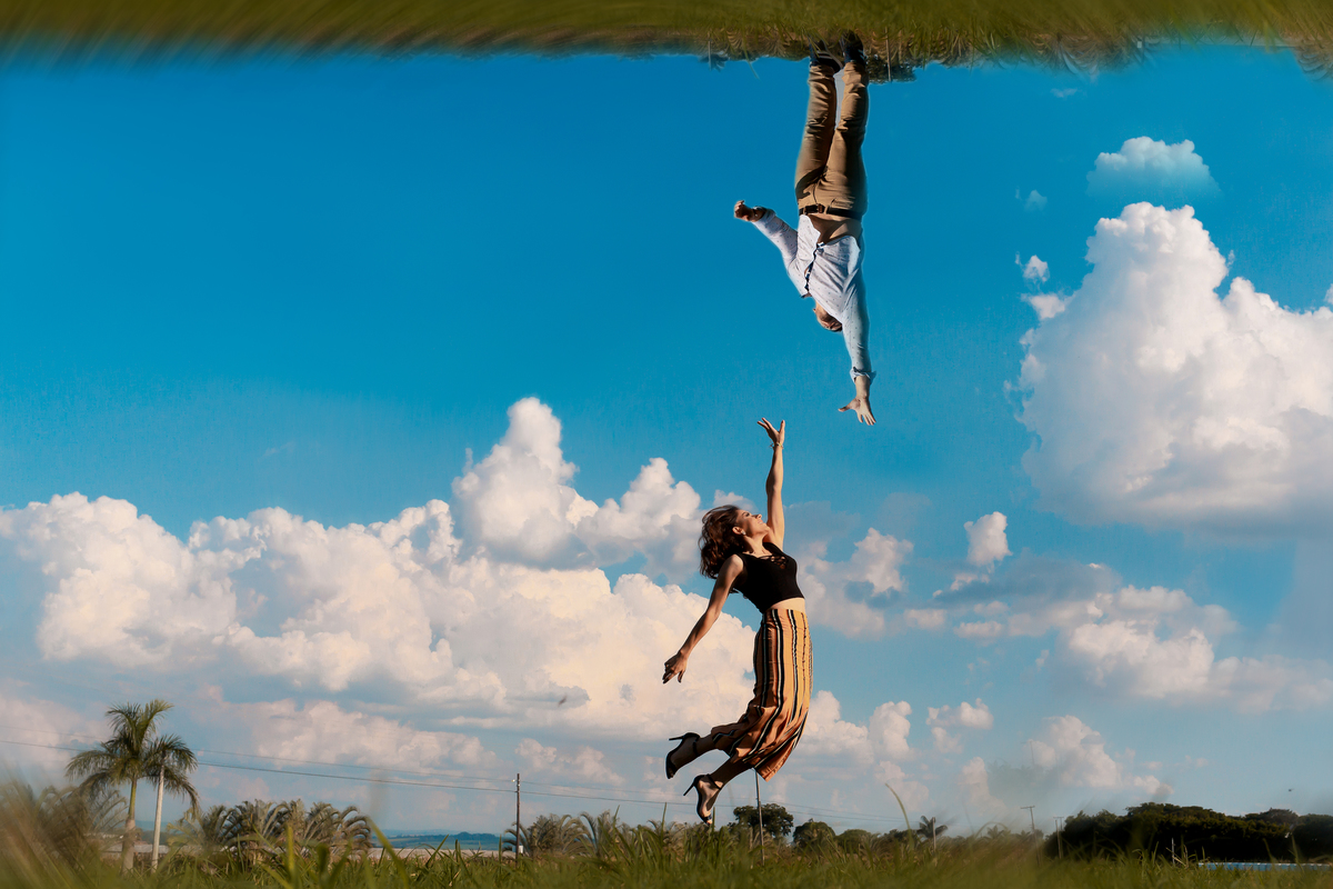 fotos de ensaio pré wedding do casal de noivos regiane e fabio em holambra cidade das flores fotos de ensaio pré wedding do casal de noivos regiane e fabio em holambra cidade das flores fotografia pelo fotógrafo denis silveira