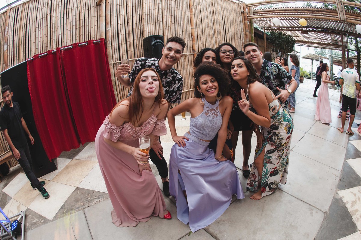 fotografia do casamento do casal Thamires e Gabriel realizado em Sao Bernardo do Campo SP no espaco Bambu do Riacho fotos pelo fotografo Denis Silveira