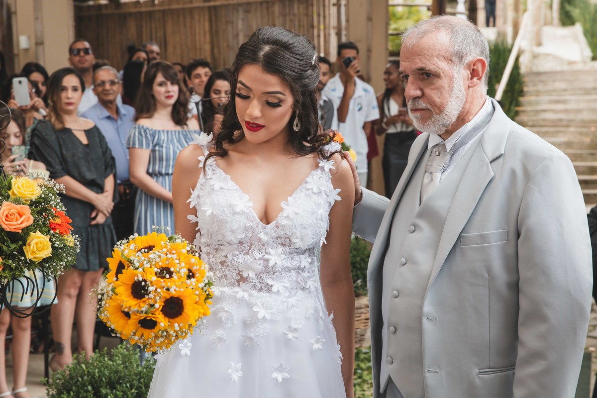 fotografia do casamento do casal Thamires e Gabriel realizado em Sao Bernardo do Campo SP no espaco Bambu do Riacho fotos pelo fotografo Denis Silveira