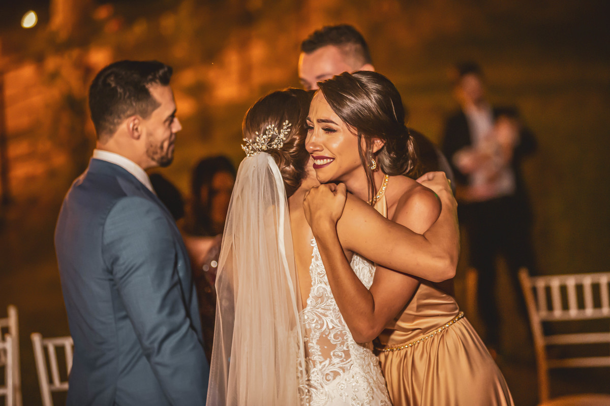 fotos de casamento casal de noivos regiane e fabio no espaco quinta das brumelias em campinas sp pelo fotografo denis silveira especializado em casamentos wedding photography