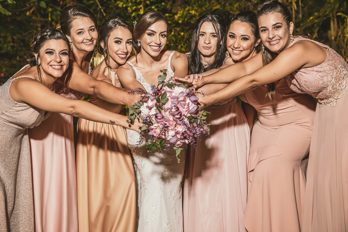 fotos de casamento casal de noivos regiane e fabio no espaco quinta das brumelias em campinas sp pelo fotografo denis silveira especializado em casamentos wedding photography