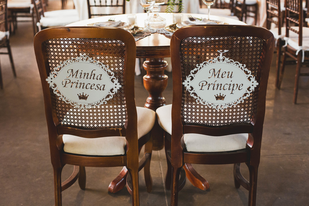 fotos de casamento casal de noivos regiane e fabio no espaco quinta das brumelias em campinas sp pelo fotografo denis silveira especializado em casamentos wedding photography