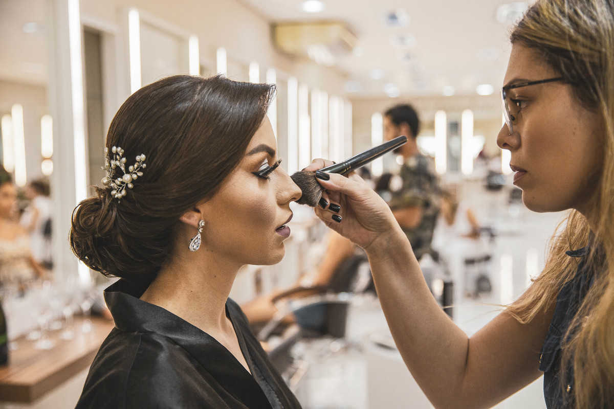 fotos de casamento casal de noivos regiane e fabio no espaco quinta das brumelias em campinas sp pelo fotografo denis silveira especializado em casamentos wedding photography