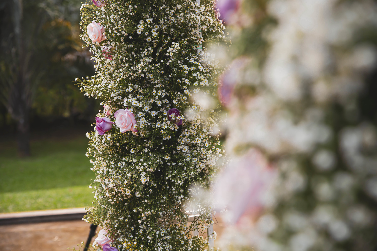 fotos de casamento casal de noivos regiane e fabio no espaco quinta das brumelias em campinas sp pelo fotografo denis silveira especializado em casamentos wedding photography