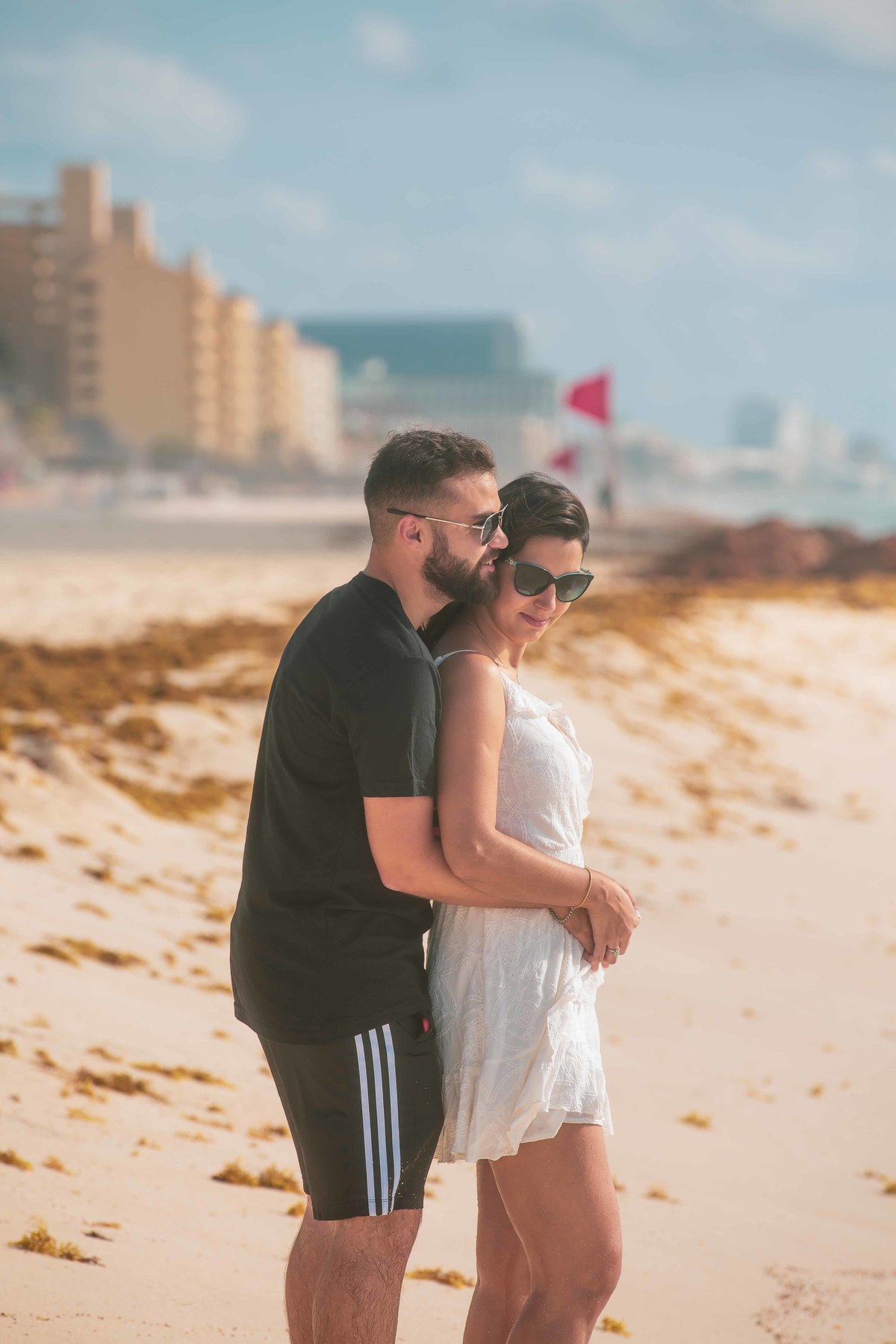 fotos ensaio casal karen e felipe na praia em Cancún no mexcio fotos pelo fotografo denis silveira fotografia especilizada em casamentos