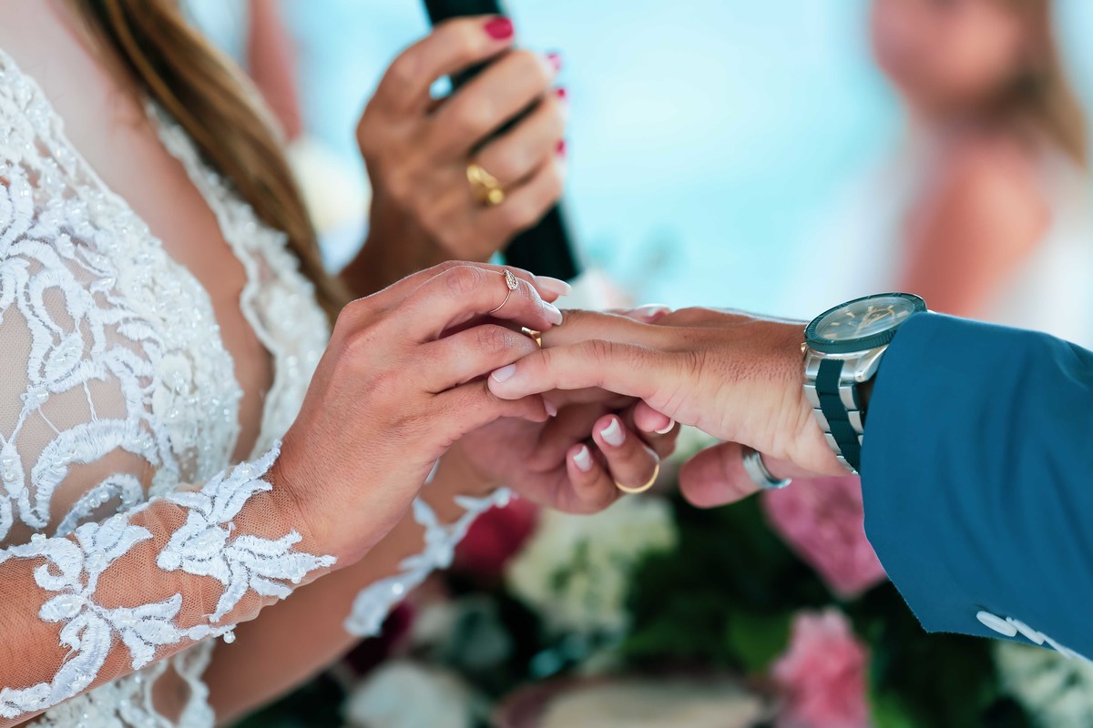 fotos de casamento na praia no caribe no hotel hyatt ziva all inclusive em cancun no mexico casal de noivos pricila e rafael fotografia pelo fotografo denis silveira destination wedding