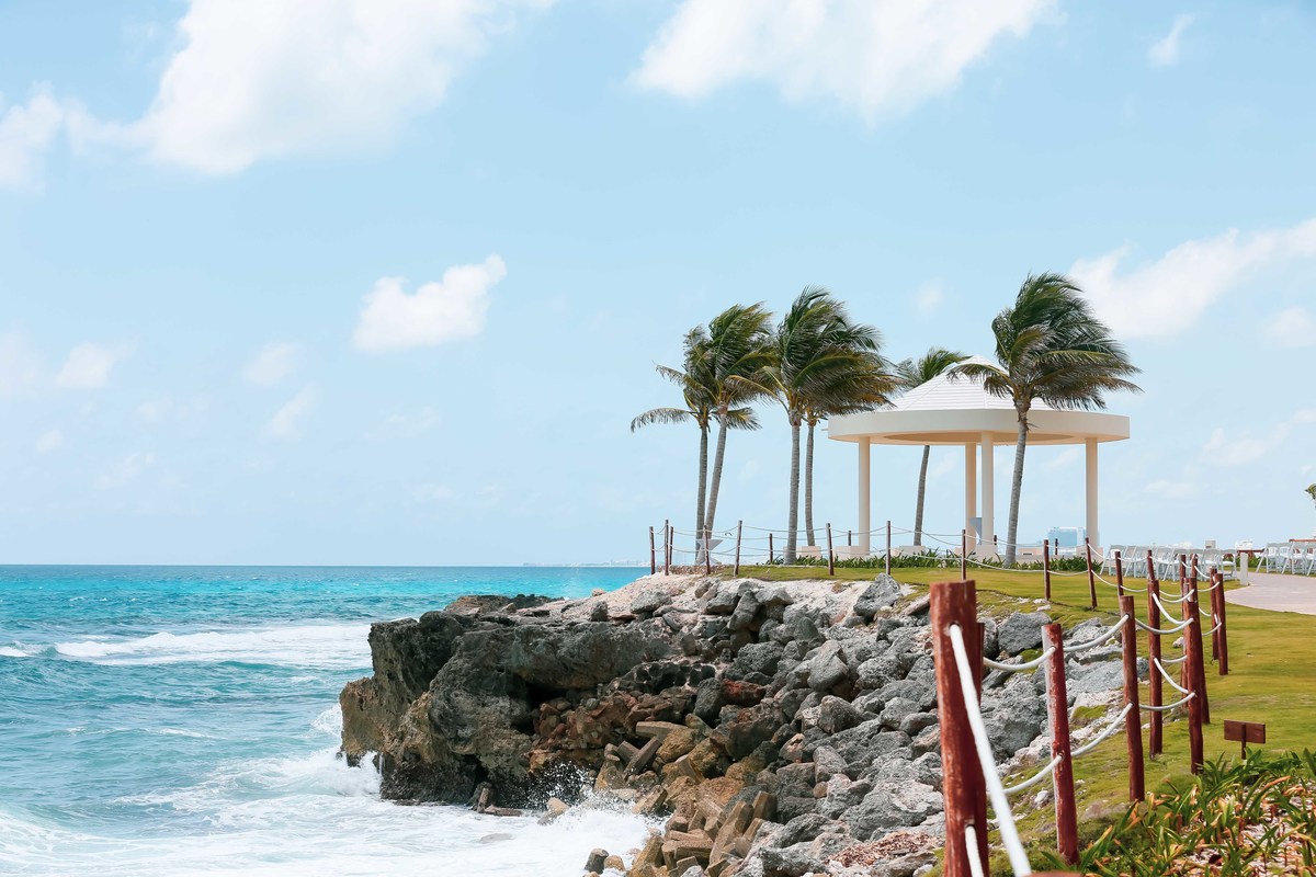 fotos de casamento na praia no caribe no hotel hyatt ziva all inclusive em cancun no mexico casal de noivos pricila e rafael fotografia pelo fotografo denis silveira destination wedding