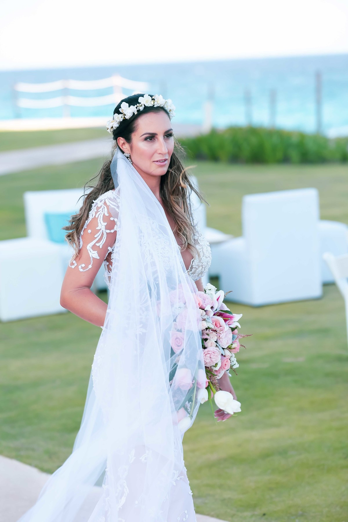 fotos de casamento na praia no caribe no hotel hyatt ziva all inclusive em cancun no mexico casal de noivos pricila e rafael fotografia pelo fotografo denis silveira destination wedding