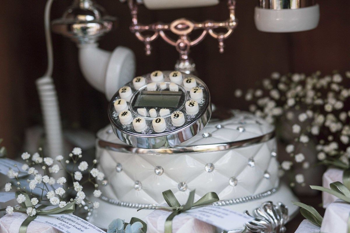 fotografia casamento de dia em fazenda do casal de noivos milena e andre em valinhos sp fotos pelo fotografo denis silveira