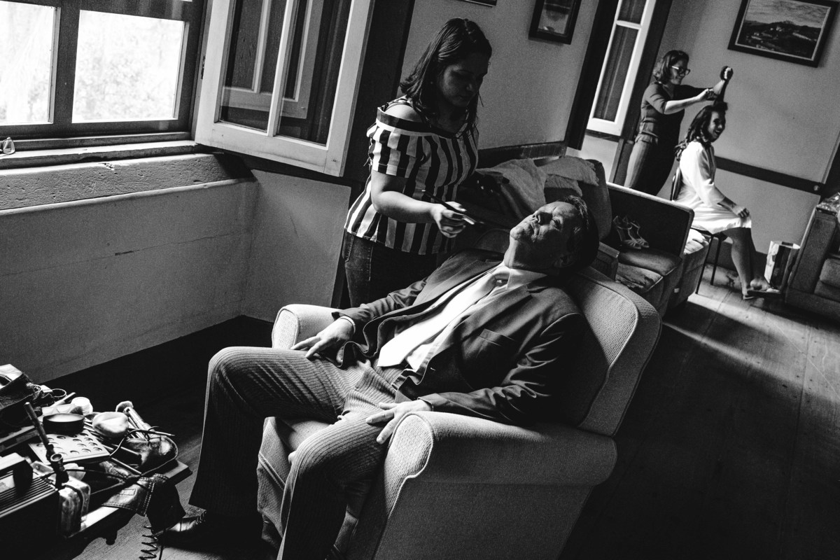 fotografia casamento de dia em fazenda do casal de noivos milena e andre em valinhos sp fotos pelo fotografo denis silveira