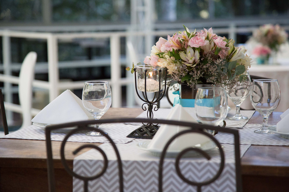 mesa dos convidados decorada