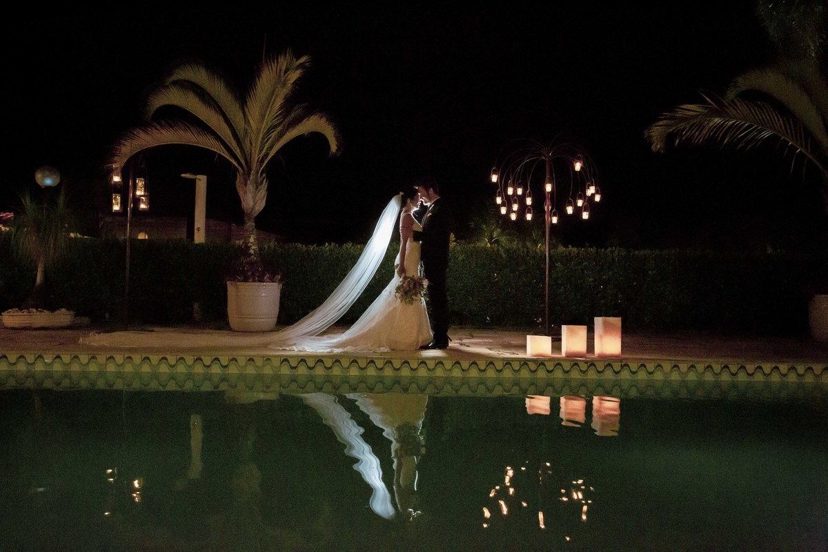 fotos casamento casal de noivos tatiana e michell no espaco portal da serra eventos em mogi das cruzes sao paulo pelo fotografo denis silveira fotografia