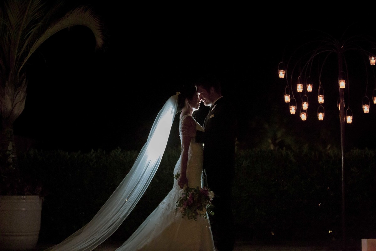 fotos casamento casal de noivos tatiana e michell no espaco portal da serra eventos em mogi das cruzes sao paulo pelo fotografo denis silveira fotografia