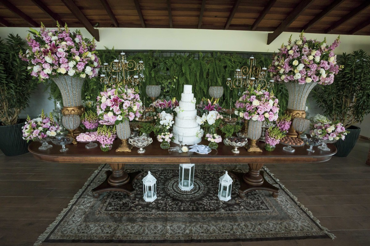 fotos casamento casal de noivos tatiana e michell no espaco portal da serra eventos em mogi das cruzes sao paulo pelo fotografo denis silveira fotografia