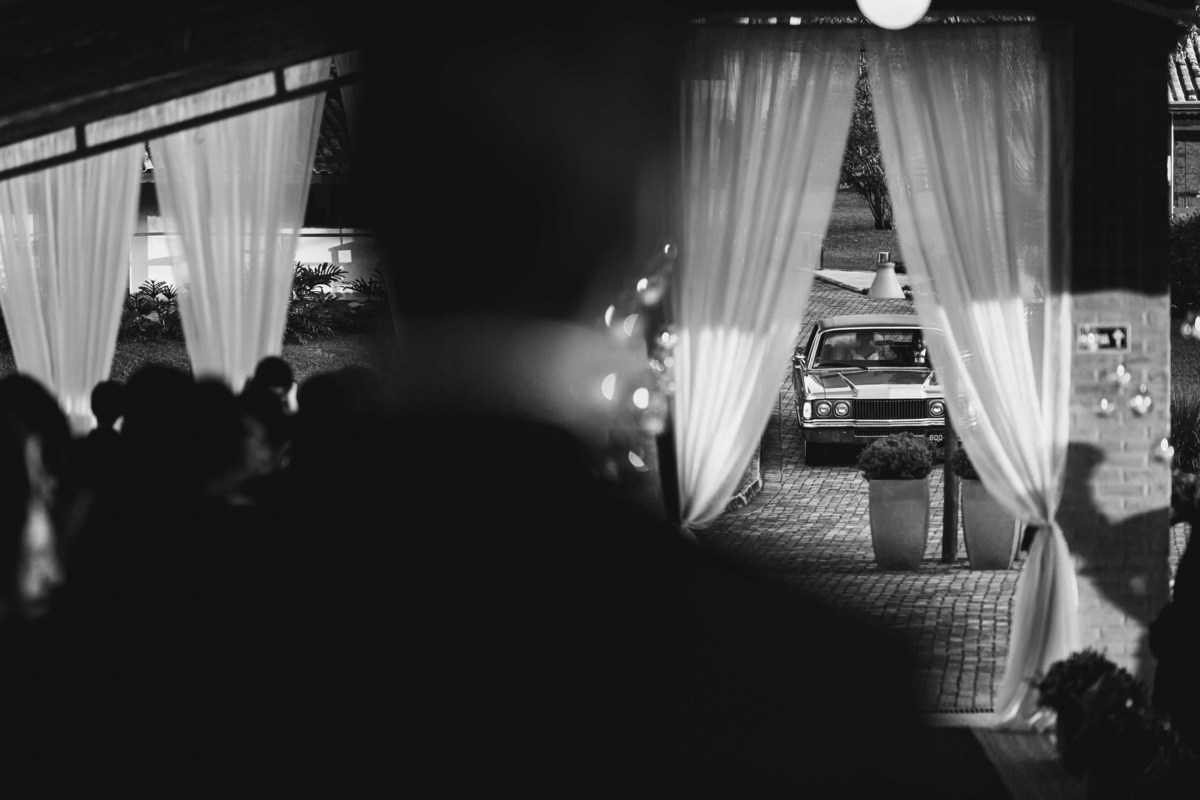 fotos casamento casal de noivos tatiana e michell no espaco portal da serra eventos em mogi das cruzes sao paulo pelo fotografo denis silveira fotografia