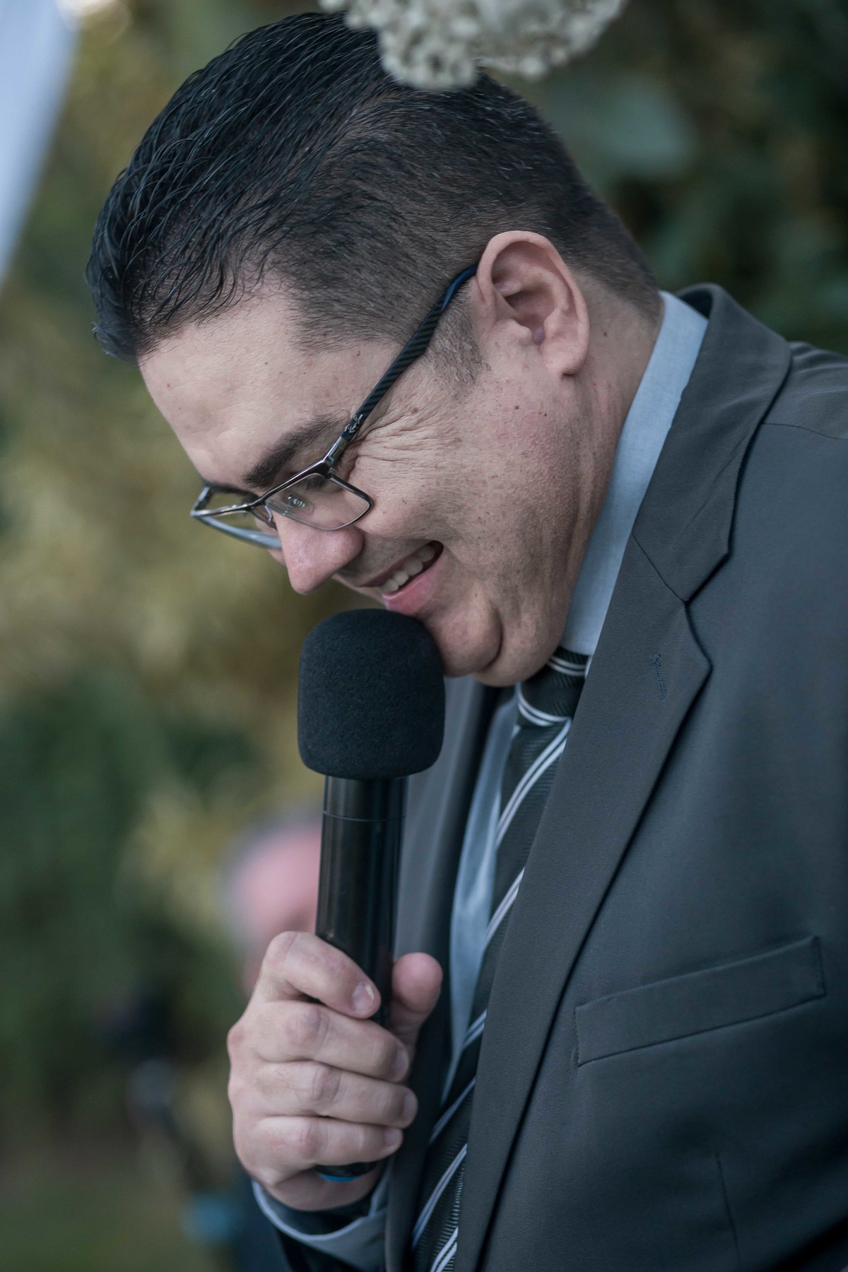 fotos casamento casal de noivos jessica e daniel em louveira no espaco buffet sumatra fotografia pelo fotografo denis silveira