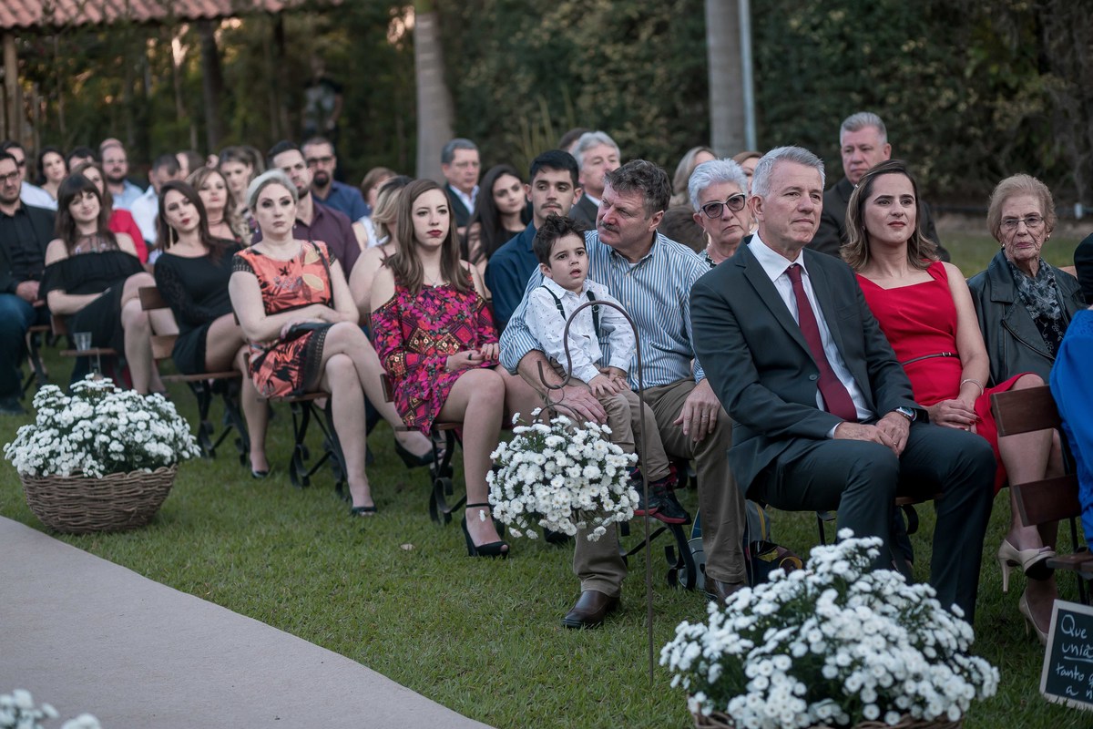fotos casamento casal de noivos jessica e daniel em louveira no espaco buffet sumatra fotografia pelo fotografo denis silveira