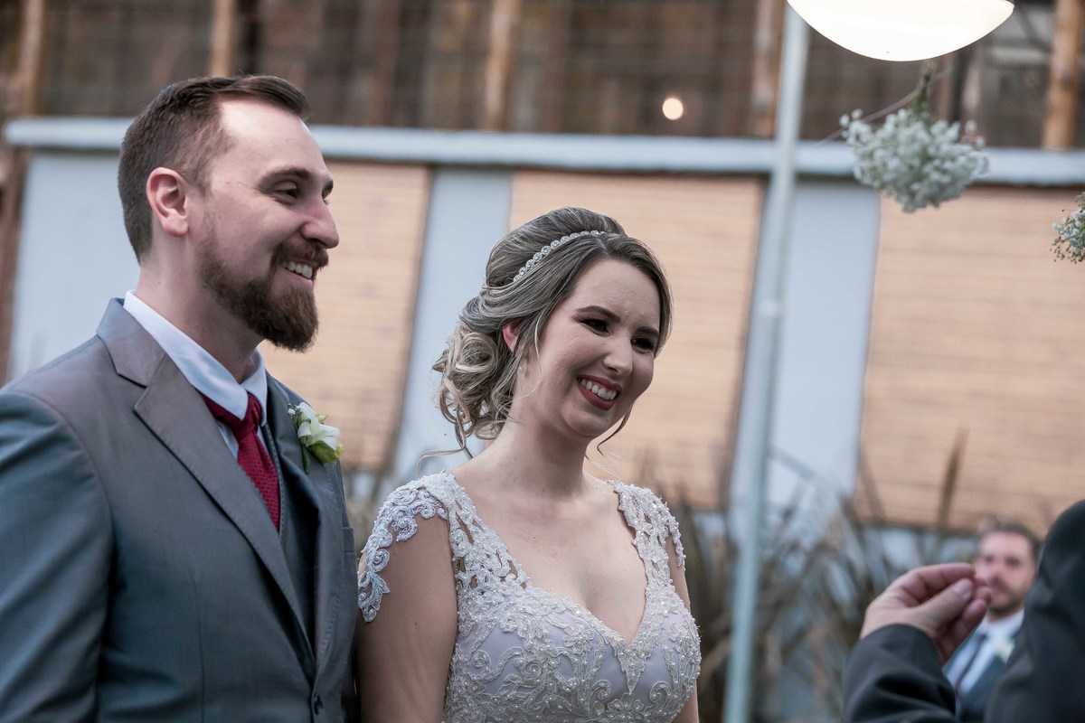 fotos casamento casal de noivos jessica e daniel em louveira no espaco buffet sumatra fotografia pelo fotografo denis silveira