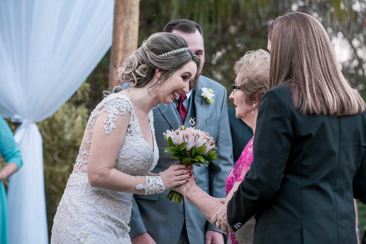 fotos casamento casal de noivos jessica e daniel em louveira no espaco buffet sumatra fotografia pelo fotografo denis silveira