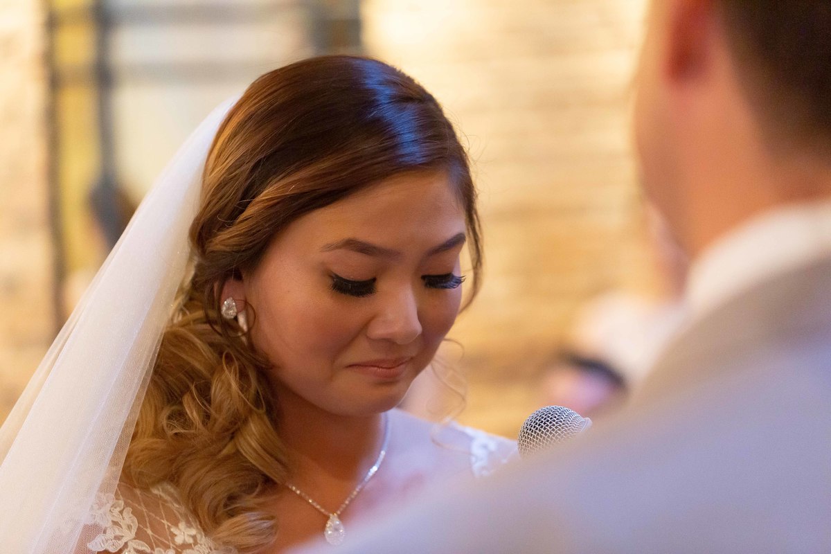 fotos casamento casal fernanda e douglas em sao paulo sp vila madalena espaco de eventos celeiro quintal fotografia por denis silveira