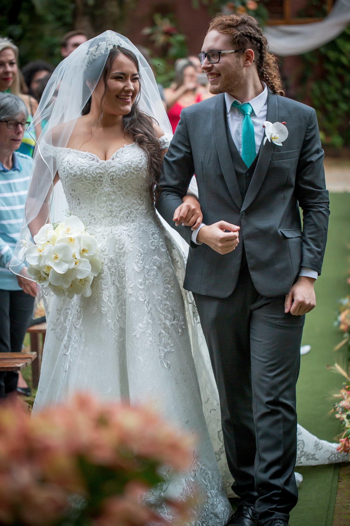 fotografia casamento de dia casal de noivos alemao nathalie e benjamin realizado no espaco canto das aguas na cidade de mairipora sp pelo fotografo denis silveira fotografia
