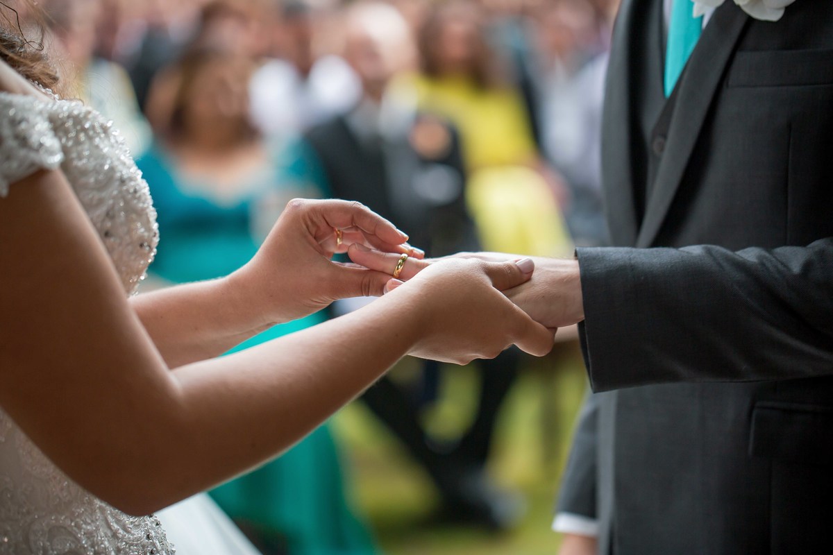 fotografia casamento de dia casal de noivos alemao nathalie e benjamin realizado no espaco canto das aguas na cidade de mairipora sp pelo fotografo denis silveira fotografia