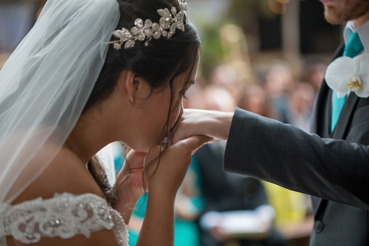 fotografia casamento de dia casal de noivos alemao nathalie e benjamin realizado no espaco canto das aguas na cidade de mairipora sp pelo fotografo denis silveira fotografia