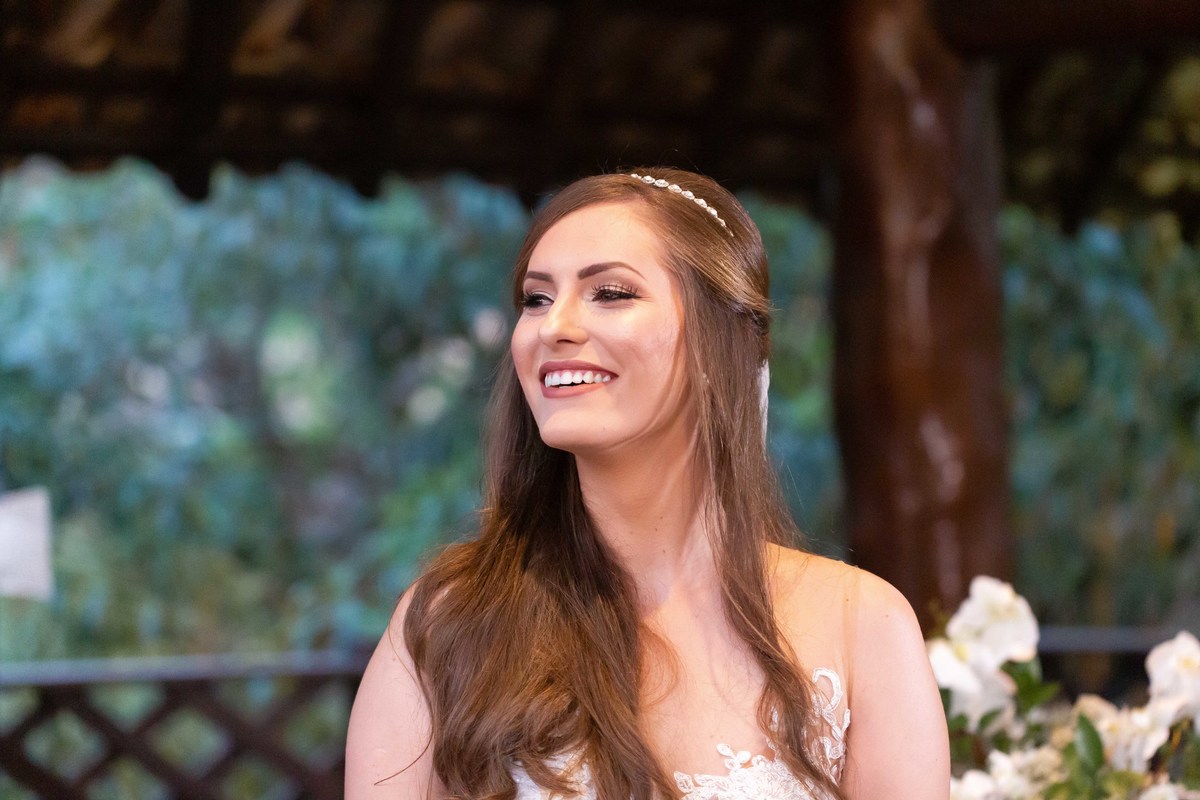 fotografia casamento casal noivos priscilla e matheus no espaco kratos em vinhedo sp imagens pelo fotografo denis silveira