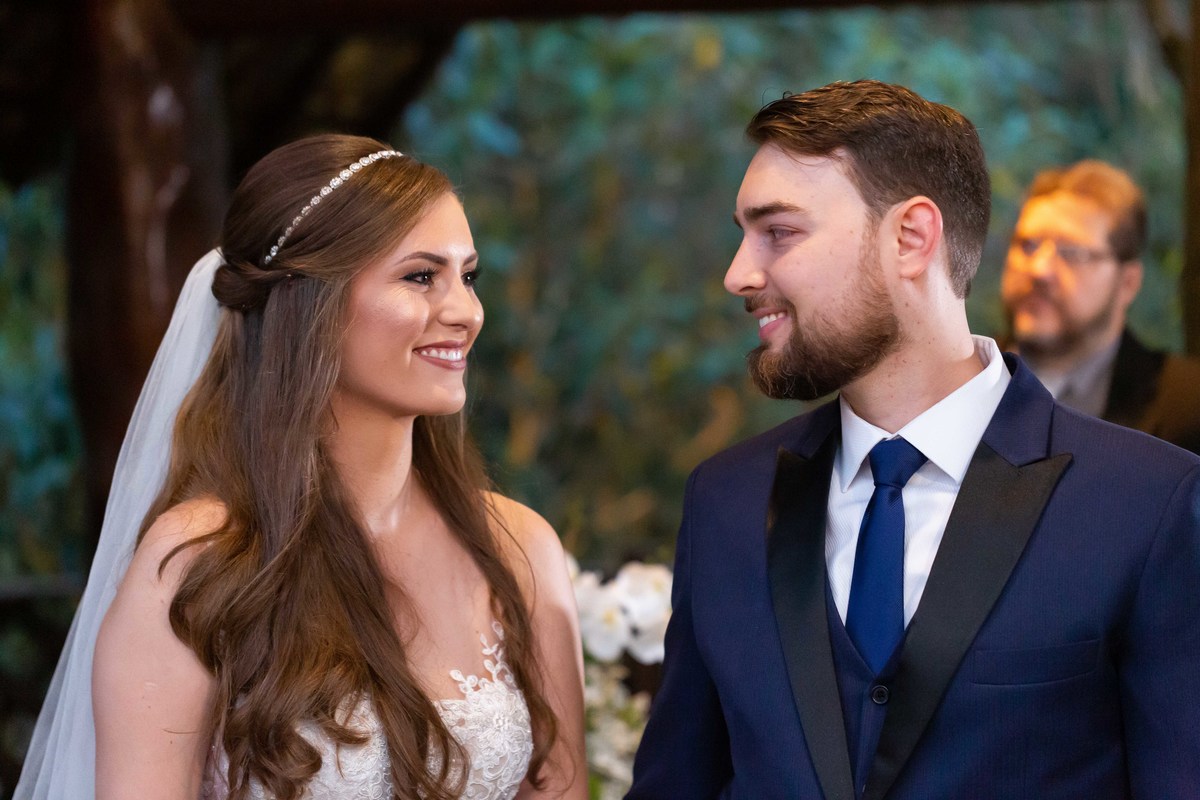 fotografia casamento casal noivos priscilla e matheus no espaco kratos em vinhedo sp imagens pelo fotografo denis silveira