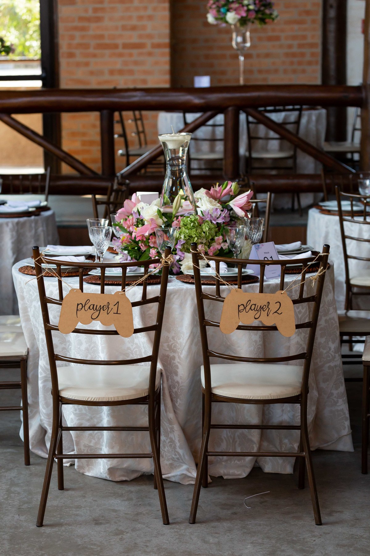 fotografia casamento casal noivos priscilla e matheus no espaco kratos em vinhedo sp imagens pelo fotografo denis silveira