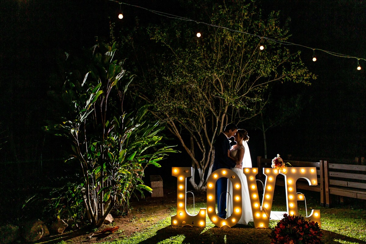 noivos vanessa e bruno em jundiai sp no espaco casa giglio fotos pelo fotografo denis silveira fotografia