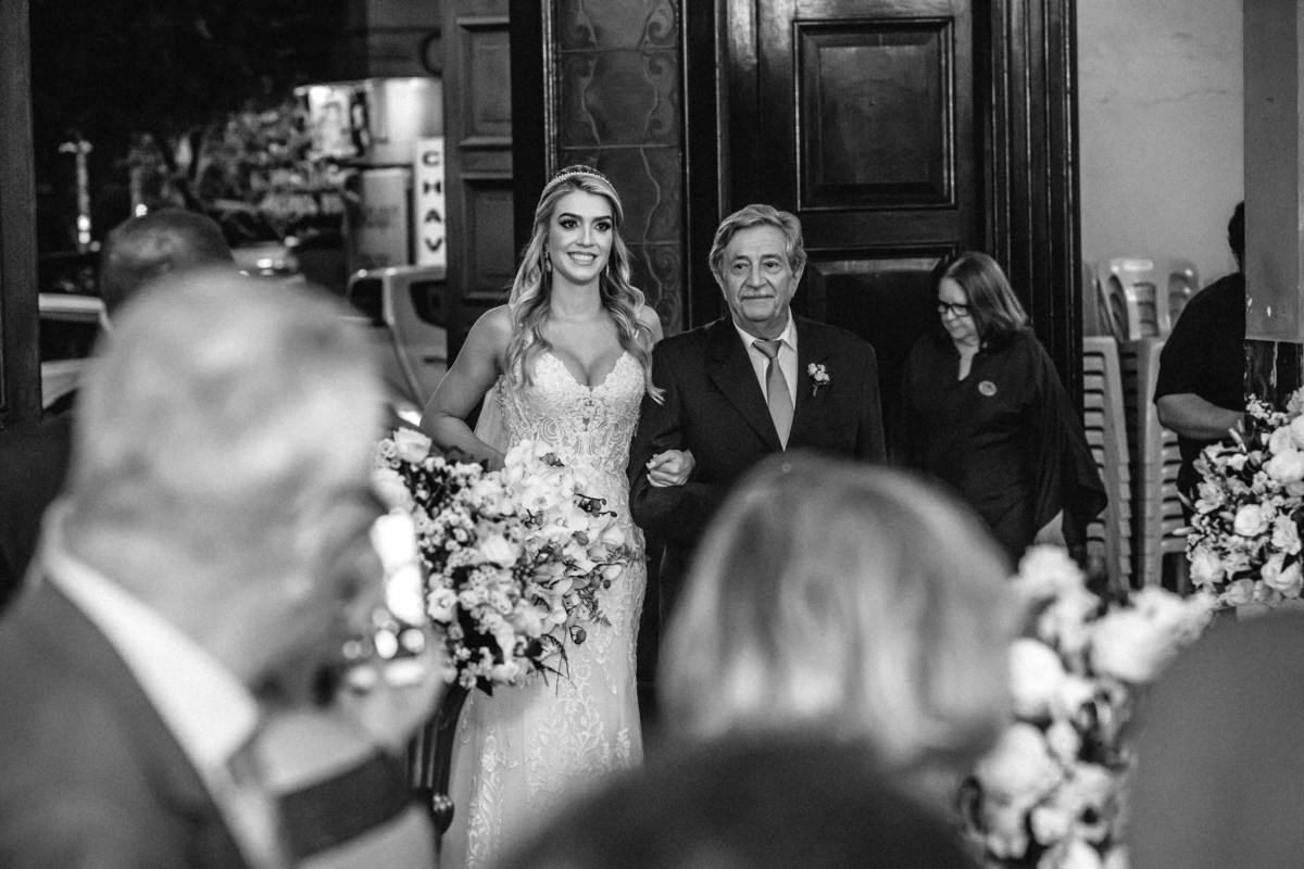 fotos casamento casal noivos gabriela e paulo em igreja catolica campinas sp fotografo denis silveira fotografia