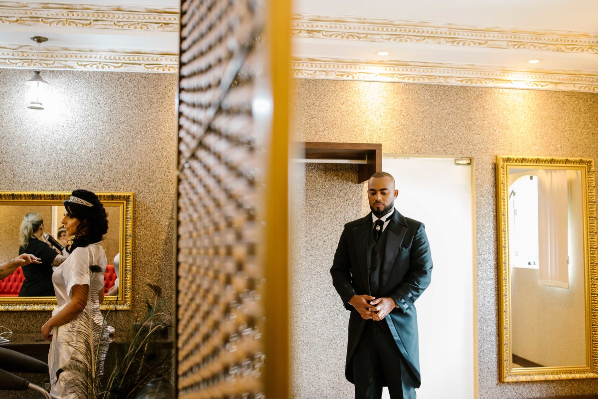 fotos de casamento no castelo dos vinhais em vinhedo casal de noivos elisangela e alberto fotografia pelo fotografo denis silveira
