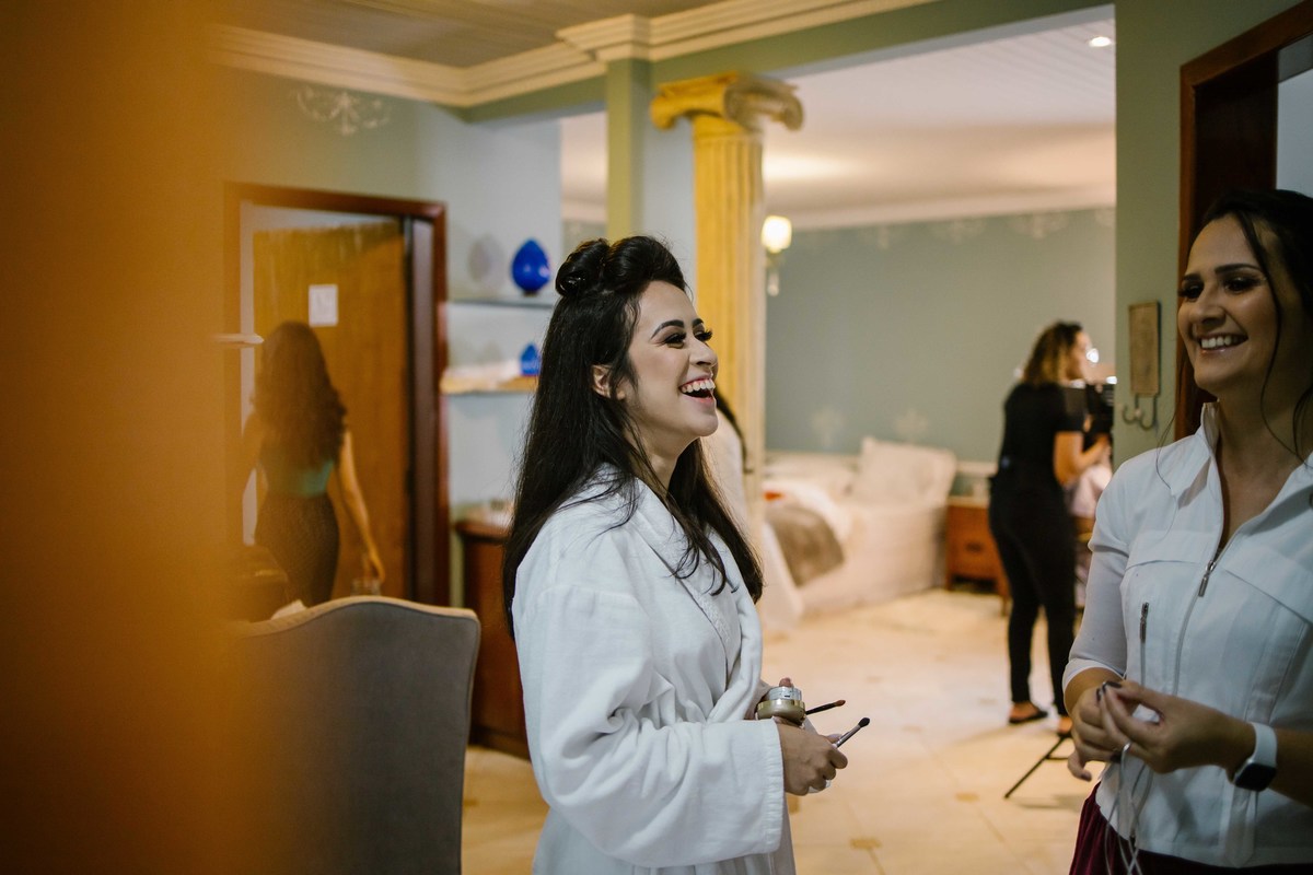 fotos casamento casal julia e arthur no espaco saab eventos em vinhedo sp