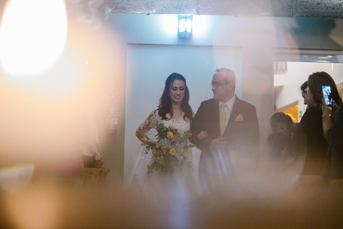 fotos casamento casal julia e arthur no espaco saab eventos em vinhedo sp