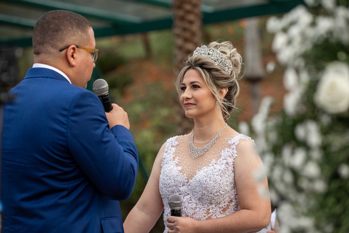 fotos casamento casal de de noivos Lediany e Ezequiel no espaço Recanto Yeshua em Itatiba SP fotografo Denis Silveira Fotografia