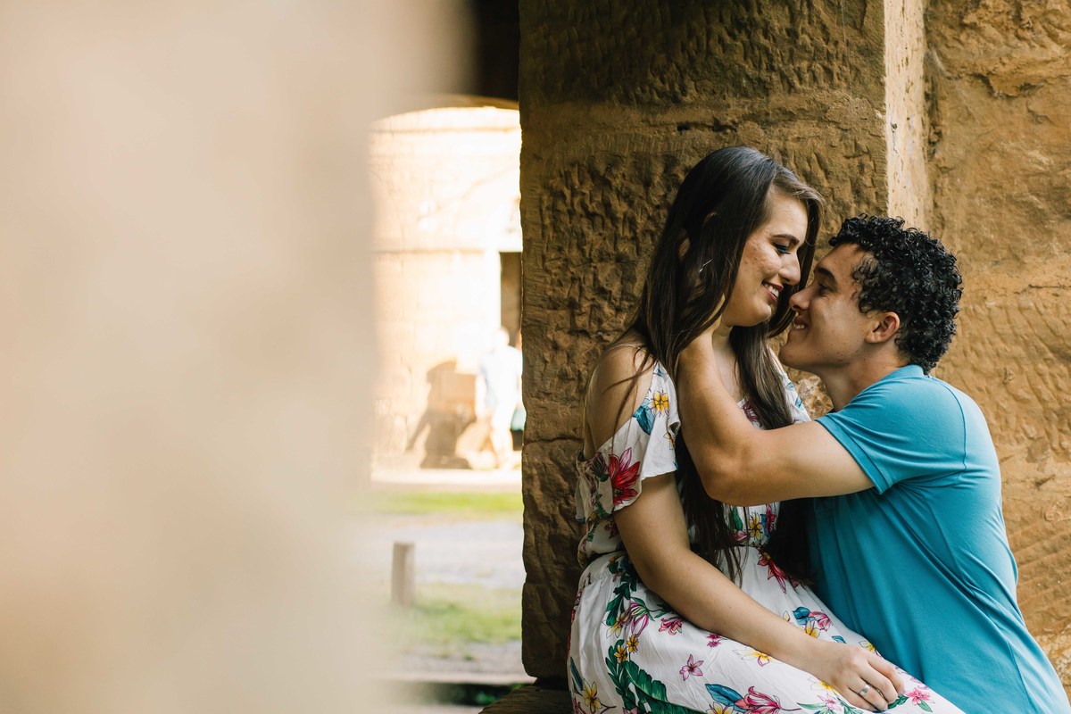fotos ensaio casal pré wedding noivos monique e gabriel em fazenda em iperó sp fotografo denis silveira fotografia