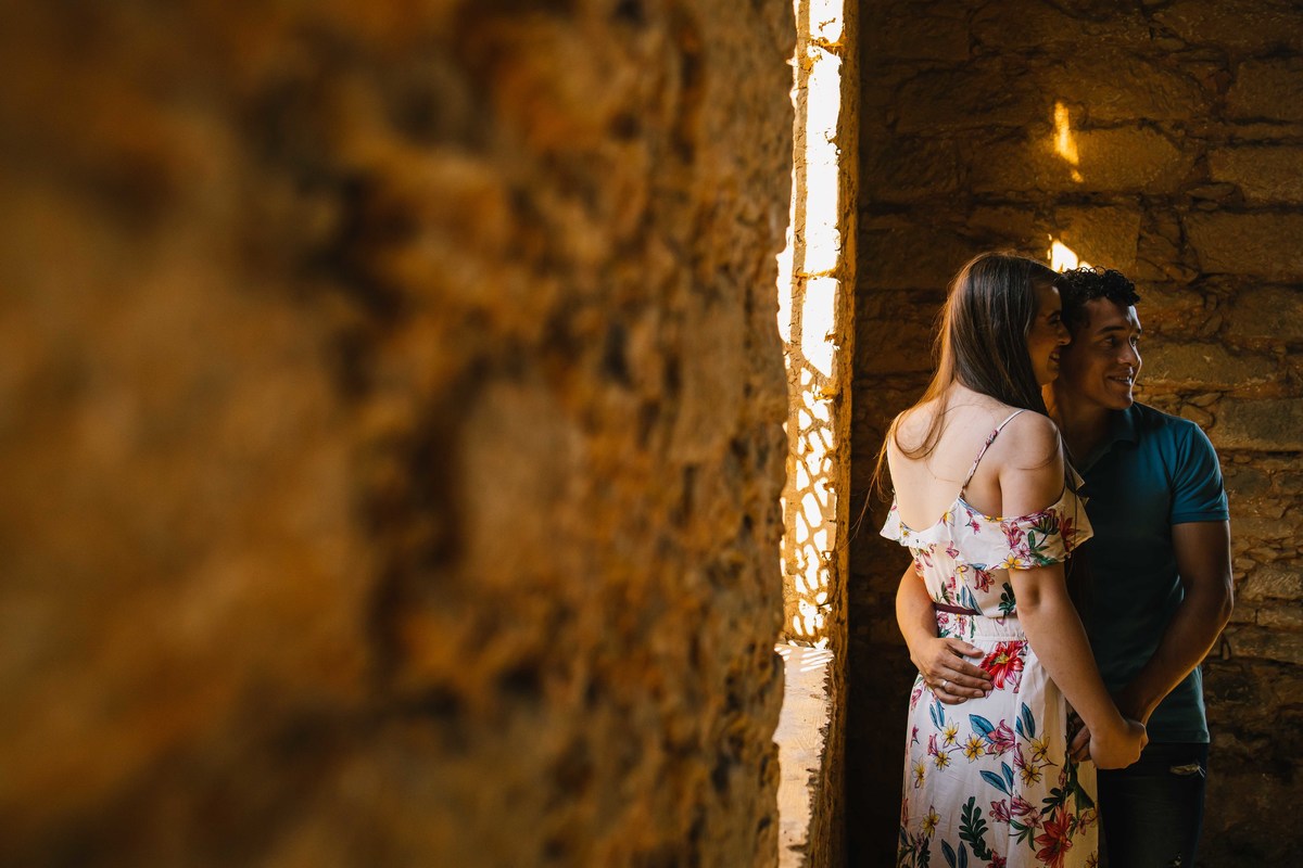 fotos ensaio casal pré wedding noivos monique e gabriel em fazenda em iperó sp fotografo denis silveira fotografia