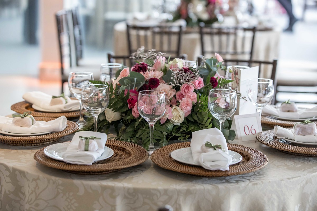 fotografia de casamento em campinas no espaco supremo casal de noivos julia e felipe fotos pelo fotografo denis silveira