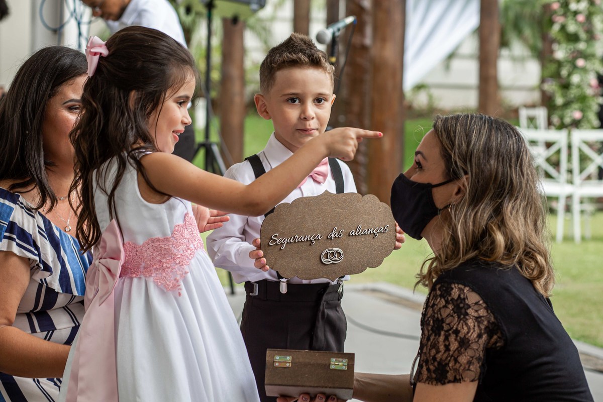 fotografia de casamento em campinas no espaco supremo casal de noivos julia e felipe fotos pelo fotografo denis silveira