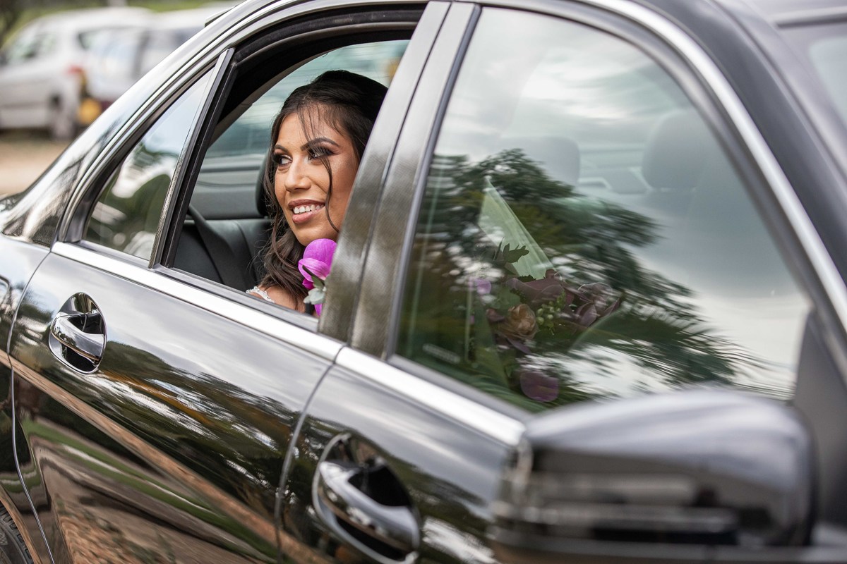 fotografia de casamento em campinas no espaco supremo casal de noivos julia e felipe fotos pelo fotografo denis silveira