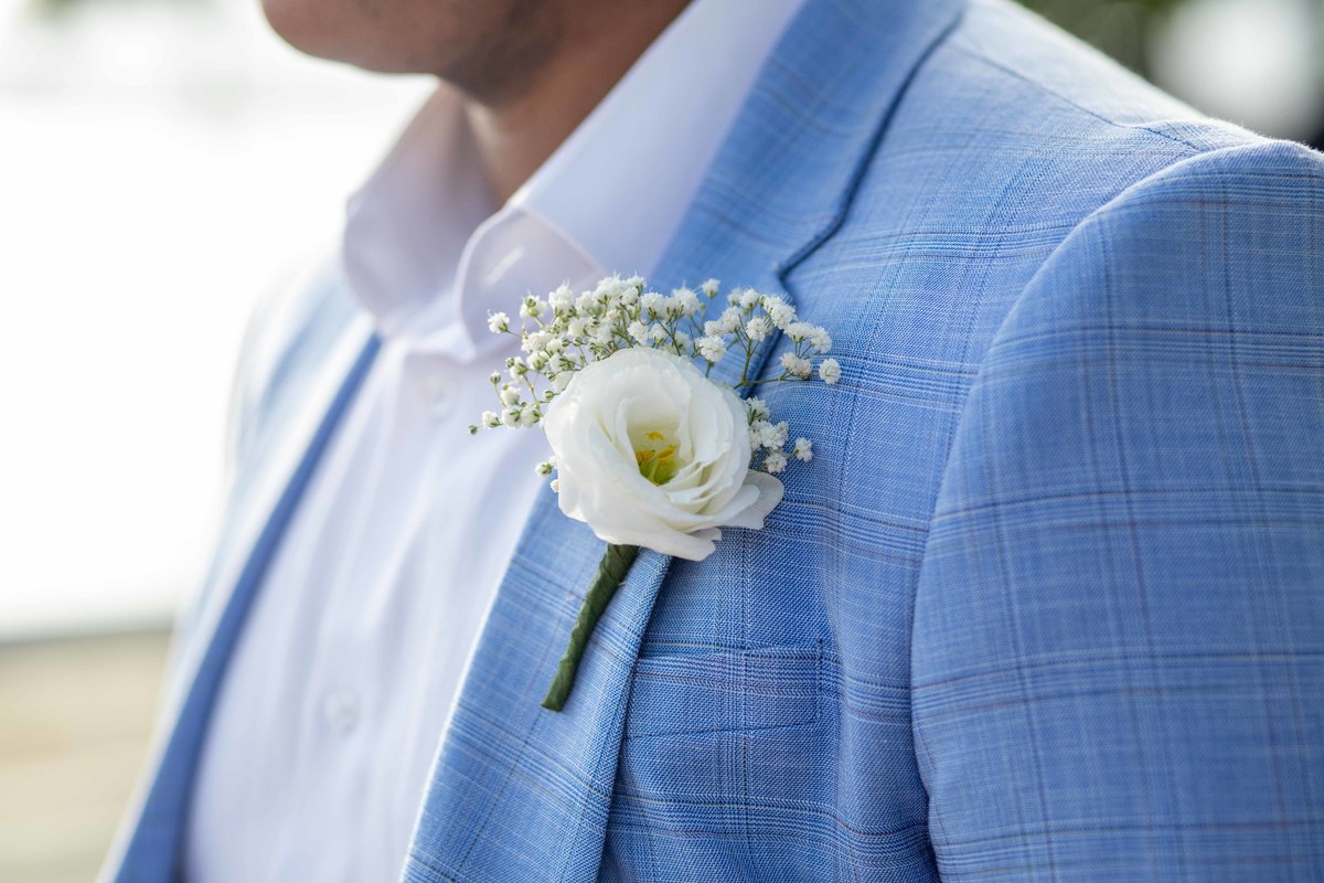 fotos de casamento no rio de janeiro casal de noivos maiara e leonardo no espaço bora bora fotografia pelo fotografo denis silveira